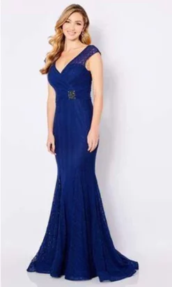 Cameron Blake - 221696 V Neck Trumpet Evening Dress