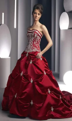 Da Vinci Bridal - 8220 Lace Applique Strapless Pickup Ballgown