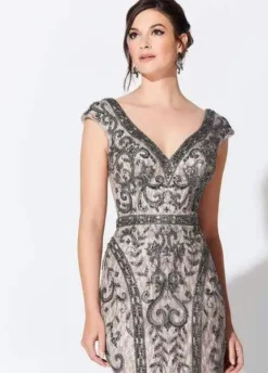 Ivonne D For Mon Cheri - Bead Embellished V-Neck Sheath Evening Dress 119D42 5 Ivonne D For Mon Cheri - Bead Embellished V-Neck Sheath Evening Dress 119D42 -Hot Sale WEDDING Store ivonne d for mon cheri bead embellished v neck sheath evening dress 119d42 1 pc smoke nude in size 6 available ccsale 28701414719571