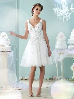 Mon Chéri Mon Cheri - Embellished V-Neck A-Line Cocktail Dress 215104 - 1 Pc Blush In Size 6 Available