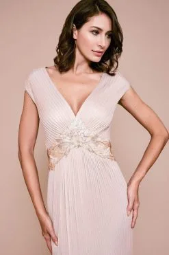 Tadashi Shoji - VG19292L V-Neckline Metallic Pintuck Sheath Gown - 1 Pc Champagne In Size 6 Available -Hot Sale WEDDING Store tadashi shoji vg19292l v neckline metallic pintuck sheath gown 1 pc champagne in size 6 available ccsale 6 champagne 28156679127123